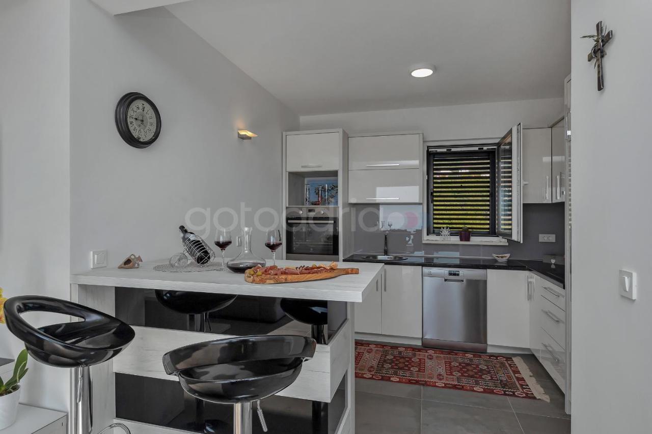 Luxury Apartment Poseidon - Free Beach Parking Makarska Luaran gambar